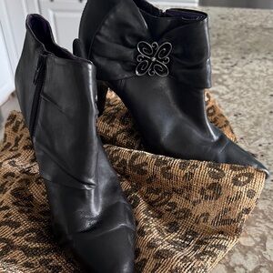 Aldo Black Ankle Boots with Decorative Bow